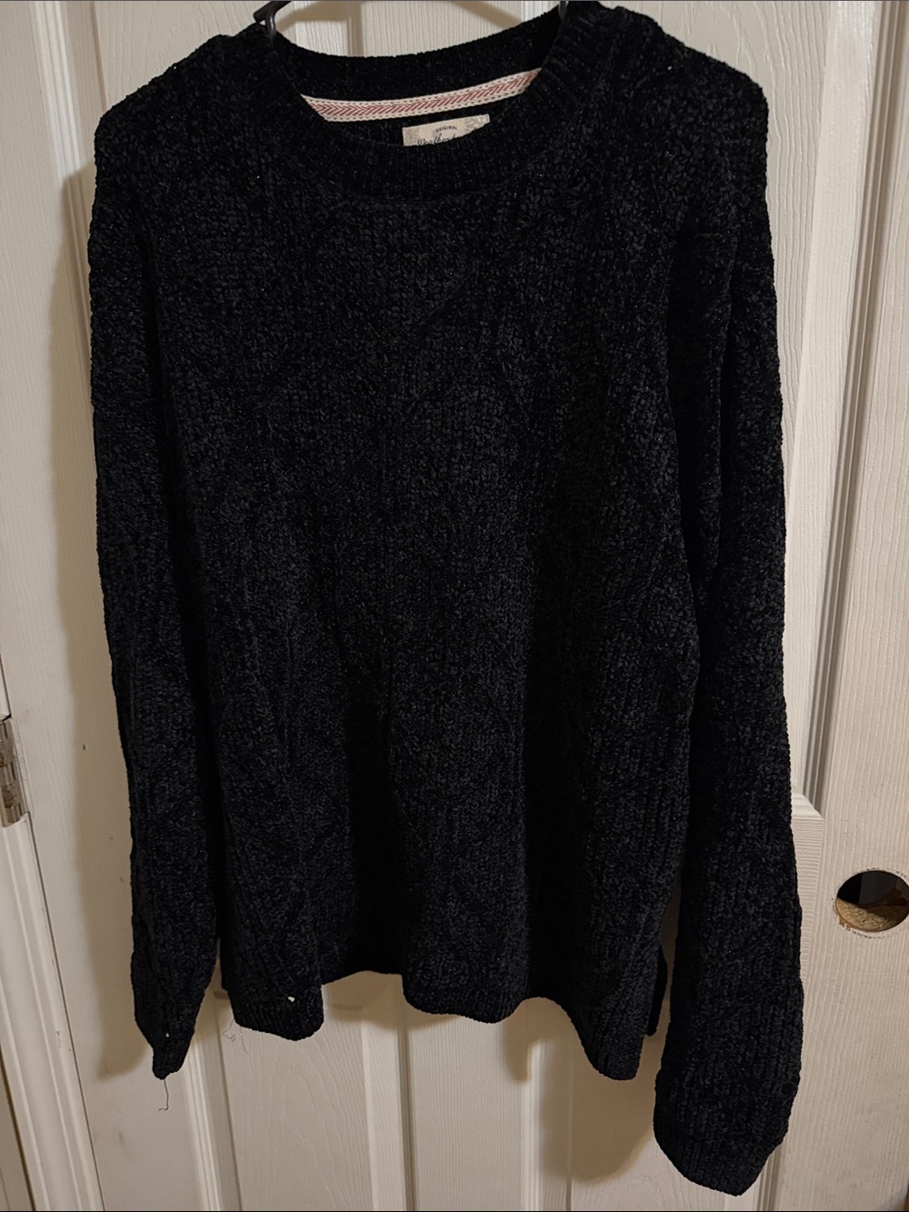 Cozy Black Crewneck Sweater - Women's Classic Knit